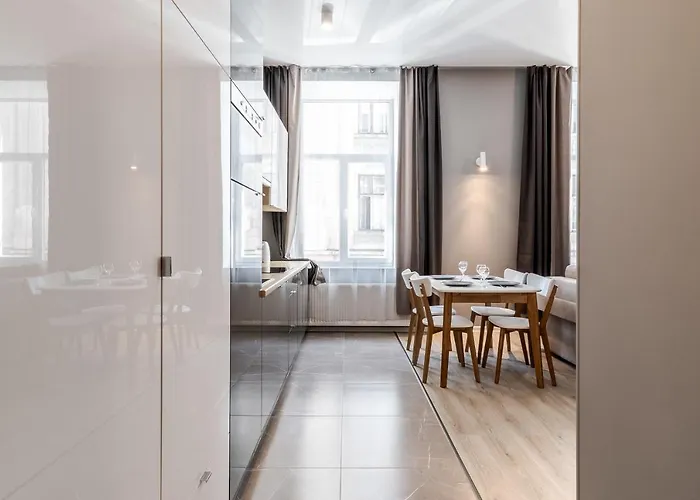 Inshiapartments On Popovycha Str 2 דירה *