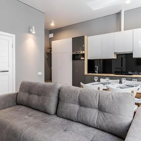 Inshiapartments On Popovycha Str 2